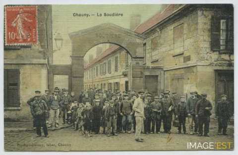 Sortie des ouvriers de la Soudière (Chauny)
